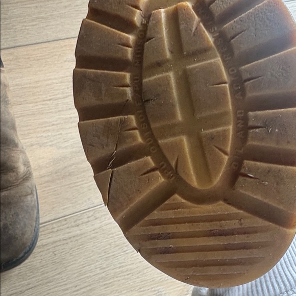 Blundstone Chelsea Boots - Picture 7 of 7